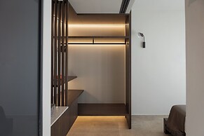 Neromai Cave Luxury Villas