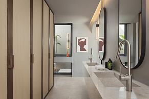 Neromai Cave Luxury Villas