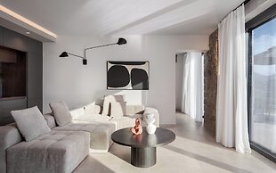 Neromai Cave Luxury Villas