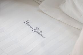 Neromai Cave Luxury Villas