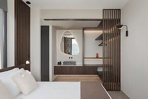 Neromai Cave Luxury Villas