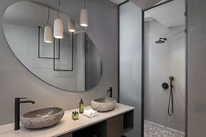 Neromai Cave Luxury Villas