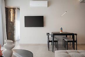 Neromai Cave Luxury Villas