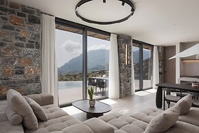 Neromai Cave Luxury Villas