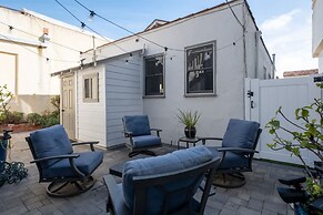 Beachside Bungalow 5 Minute Walk From the Shore