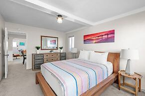 Beachside Bungalow 5 Minute Walk From the Shore