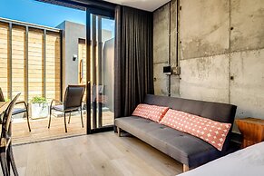 1bed Close to Llandudno Beach Backline Studio