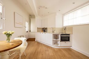 Charming One-bedroom Retreat in Historic Bath