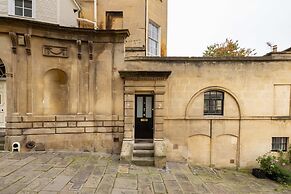 Charming One-bedroom Retreat in Historic Bath