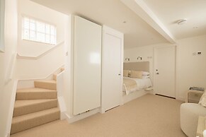 Charming One-bedroom Retreat in Historic Bath