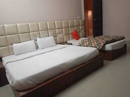 Hotel Queens Pearl Inn