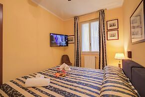 Alice House Terrace & Lake View