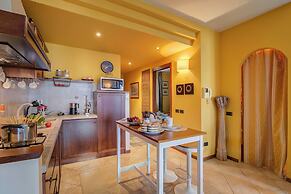 Alice House Terrace & Lake View