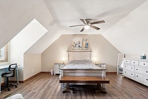 Lakelife At Somerset 4 Bedroom Home