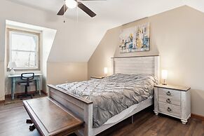 Lakelife At Somerset 4 Bedroom Home