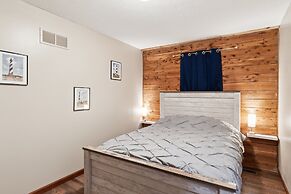 Lakelife At Somerset 4 Bedroom Home