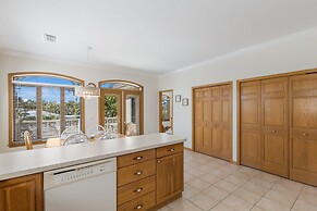 Dolphin Watch 3 Bedroom Home
