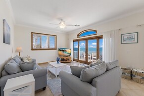 Dolphin Watch 3 Bedroom Home