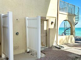 Dolphin Watch 3 Bedroom Home