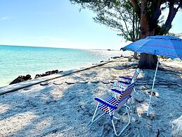 Dolphin Watch 3 Bedroom Home