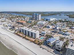 Seaside 101: Oceanview 2br/2ba Condo With Pool, Steps To Beach 2 Bedro