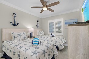 Seaside 101: Oceanview 2br/2ba Condo With Pool, Steps To Beach 2 Bedro