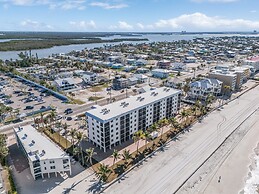 Seaside 108: Oceanview 2br/2ba Condo With Pool, Steps To Beach 2 Bedro