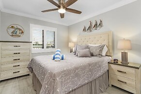 Seaside 108: Oceanview 2br/2ba Condo With Pool, Steps To Beach 2 Bedro