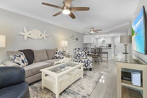 Seaside 108: Oceanview 2br/2ba Condo With Pool, Steps To Beach 2 Bedro