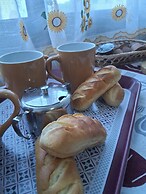 Tropical Island Retreat in Santa Cruz