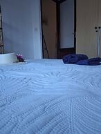 Tropical Island Retreat in Santa Cruz