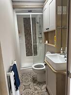 Luxury 2 Bedroom van Linen Included Pets go Free