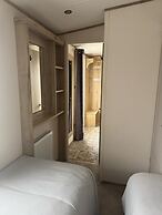 Luxury 2 Bedroom van Linen Included Pets go Free