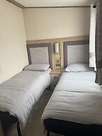 Luxury 2 Bedroom van Linen Included Pets go Free