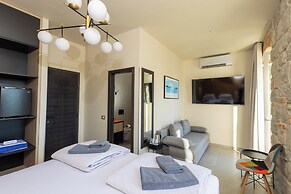 East Coast Deluxe Rooms