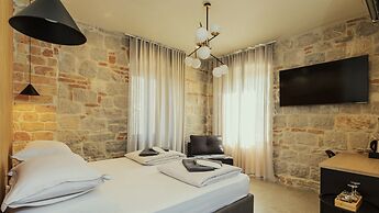 East Coast Deluxe Rooms