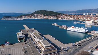 East Coast Deluxe Rooms