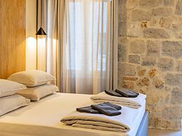 East Coast Deluxe Rooms