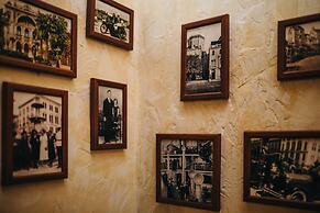 East Coast Deluxe Rooms