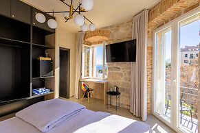 East Coast Deluxe Rooms