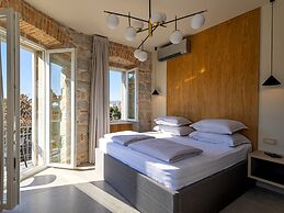 East Coast Deluxe Rooms