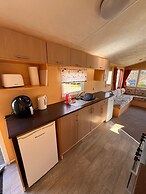 3 Bedroom, Side Gated Decking, Wifi, Pets Welcome