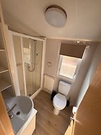 3 Bedroom, Side Gated Decking, Wifi, Pets Welcome