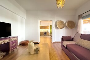 Phaedrus Living: Kallithea Heights Residence