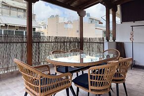 Phaedrus Living: Kallithea Heights Residence