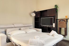 JOIVY Flat near Milan Centro Storico