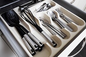 Dartford - 3 Bed House- Sleeps7 - Garden