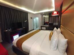 Maison Fahrenheit Hotel