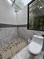 Happy Paradise Lodge