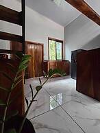 Happy Paradise Lodge